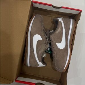 Nike Women's Taupe and White Sneakers